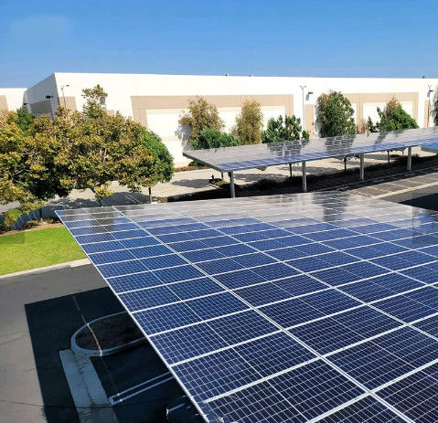 Voltaggio di circuito aperto multiscene del pannello solare fotovoltaico commerciale 60-130VDC
