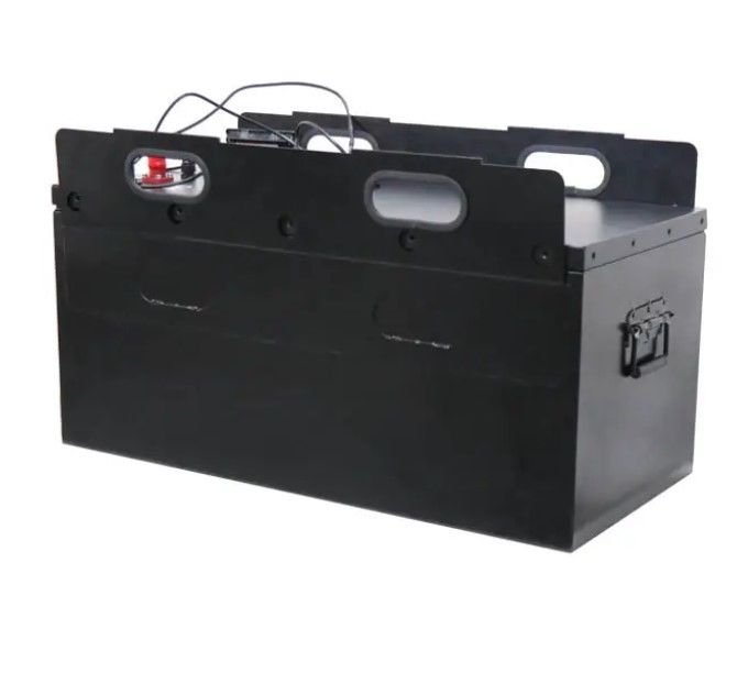 Batteria ad ioni di litio a ciclo profondo ad alta potenza 24V 48V 300Ah Batteria LiFePO4 per carrelli elevatori