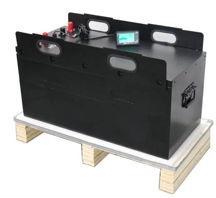 Batteria ad ioni di litio a ciclo profondo ad alta potenza 24V 48V 300Ah Batteria LiFePO4 per carrelli elevatori